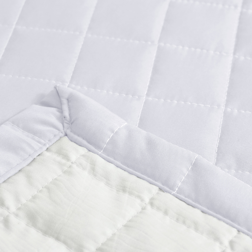 Peseira de Cama Emunah 1 Peça 100% Poliéster Micropercal 300 Fios Matelada