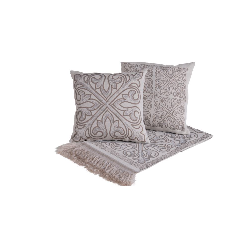 Kit Xale Para Sofá Com Franja Grécia 5 Peças 1,35m x 1,35m 60% Algodão / 40% Poliéster Tecido Jacquard Acompanha Almofad