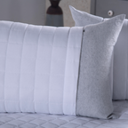 Kit Peseira de Cama Copacabana 5 Peças Queen 100% Poliéster Micropercal 300 Fios Acompanha Almofadas Cheias