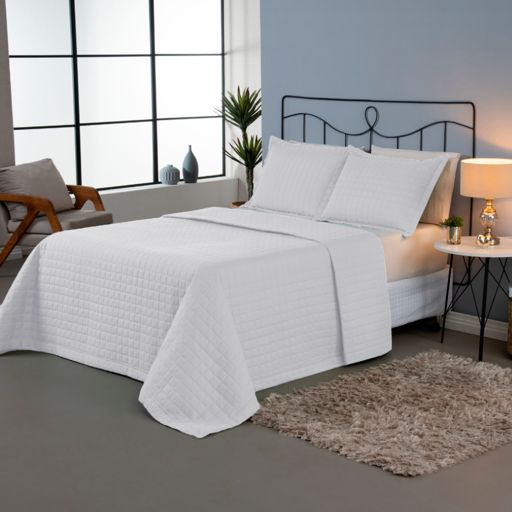 Kit Cobre Leito Matelado Copacabana 3 Peças Casal 100% Poliéster Micropercal 300 Fios